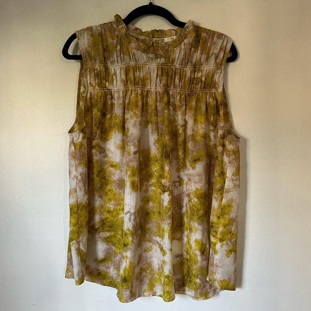 Joie Sleeveless Blouse in Summer Porcelain Print size XXL Cream and Green Ruffle